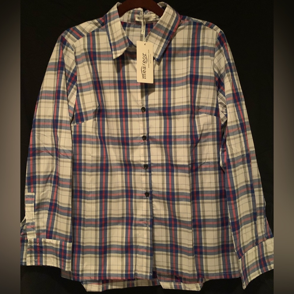 Red white blue stripped shirt